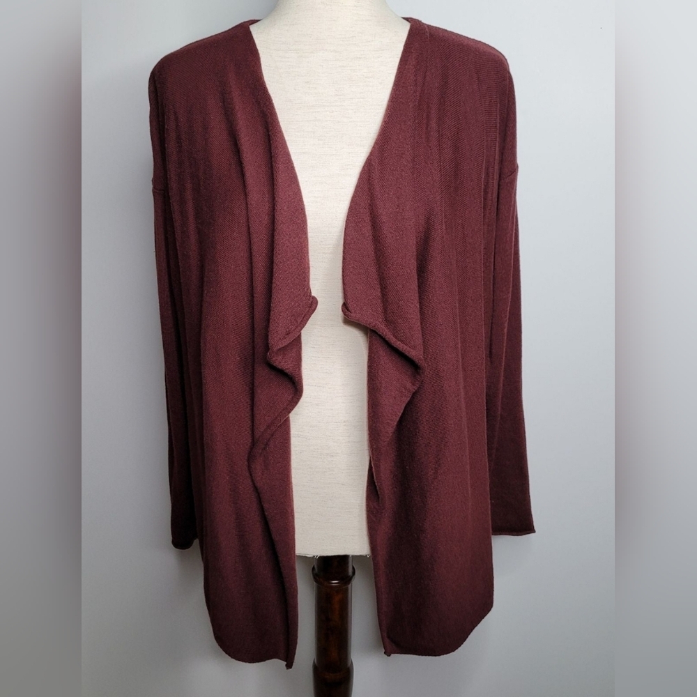 Old Navy Burgundy Cardigan Women’s Small Lightweight Maroon Sweater